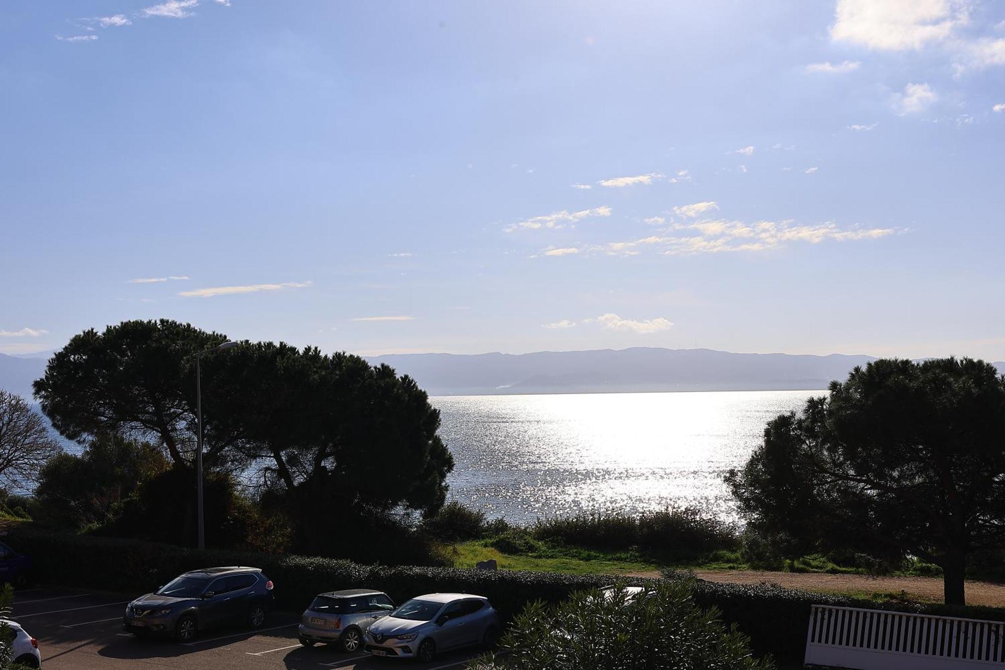 Superbe T2 Vue Mer - Piscine & Plage A 100M Ajaccio  Exteriér fotografie