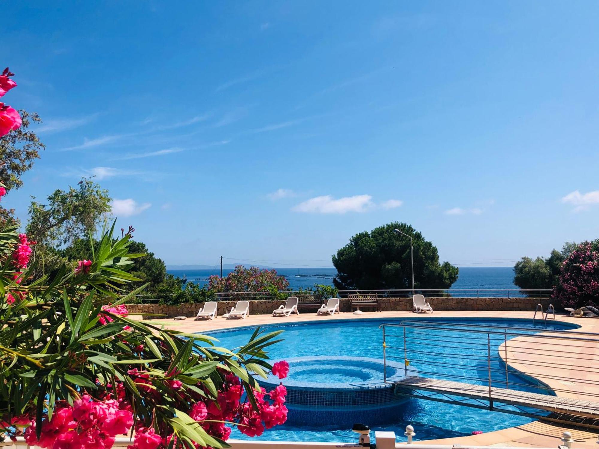 Superbe T2 Vue Mer - Piscine & Plage A 100M Ajaccio  Exteriér fotografie